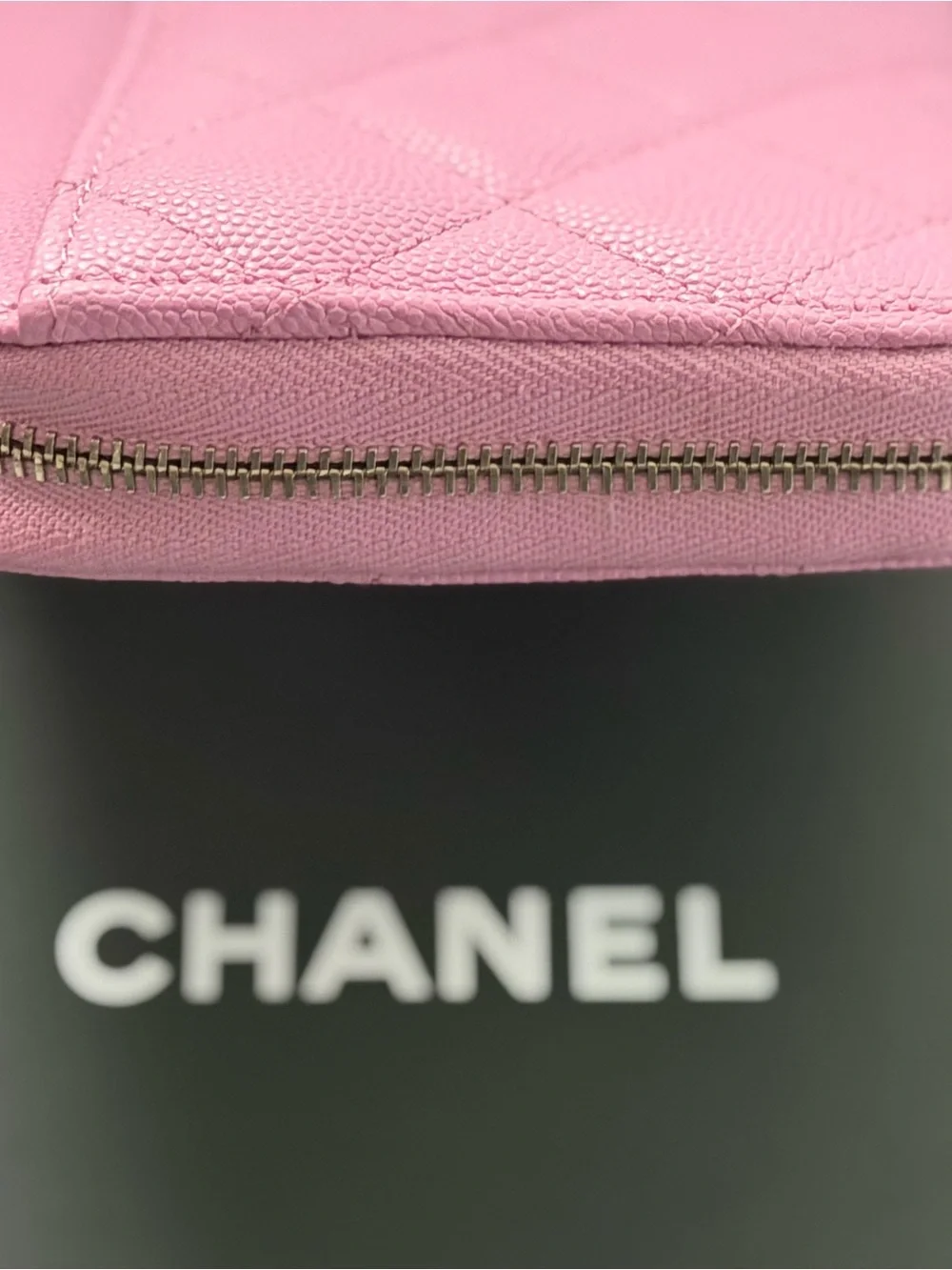 CHANEL classic quilted